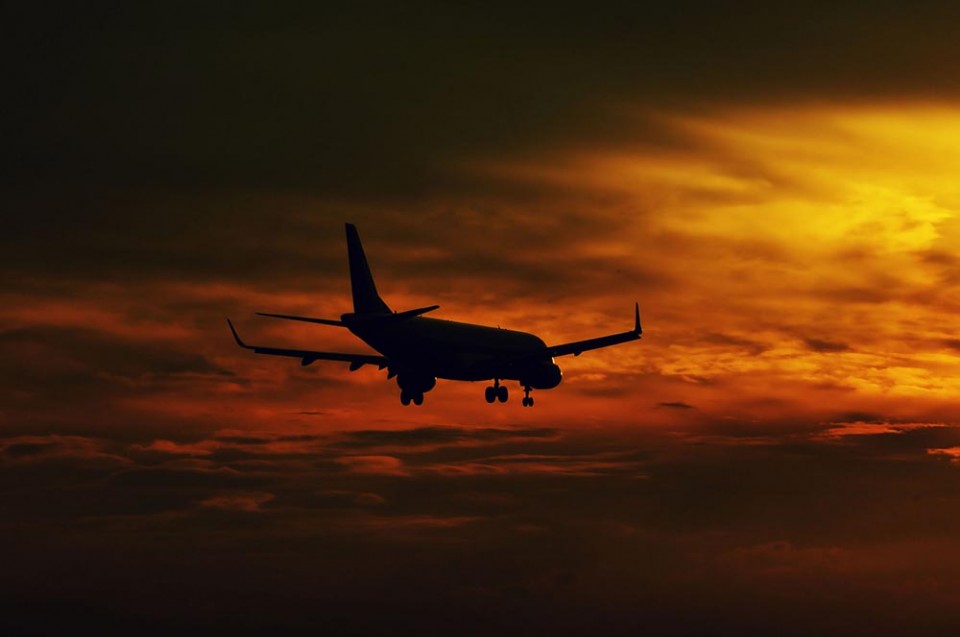 Laute Maschinen werden am Flughafen Kln/Bonn zuknftig teurer - Foto: D.Hendess - Pixelio.de 